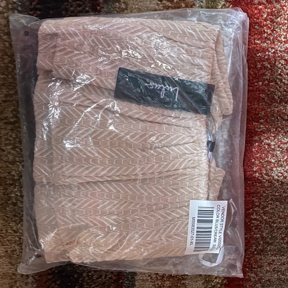 16. NWT Abryelle Pale Blush Embroidered Ruffle Tiered Strapless Crop Top - Picture 8 of 9